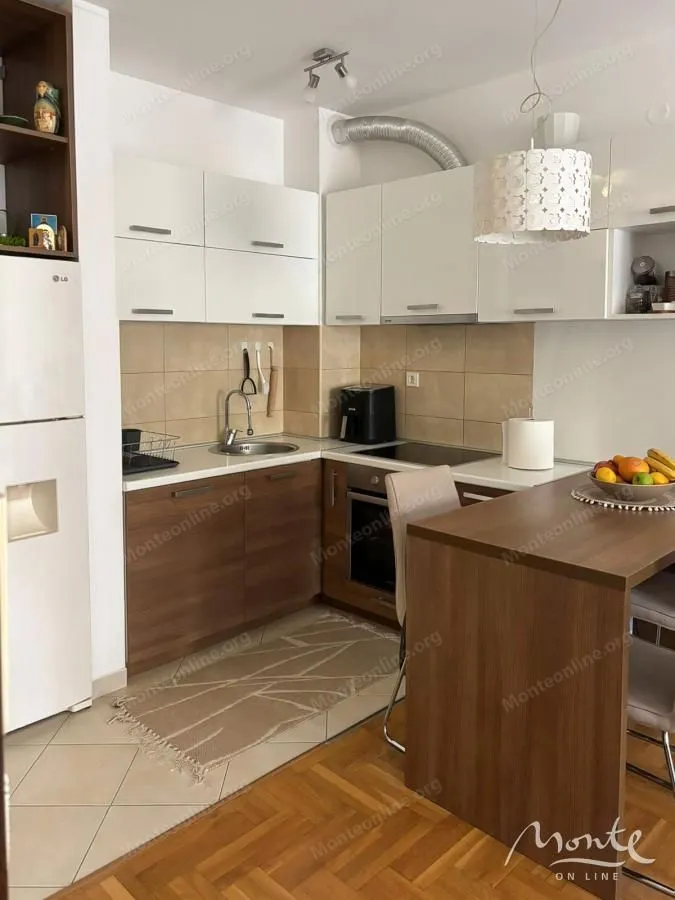 Sale, one bedroom apartment, 40m², Lazi, Budva