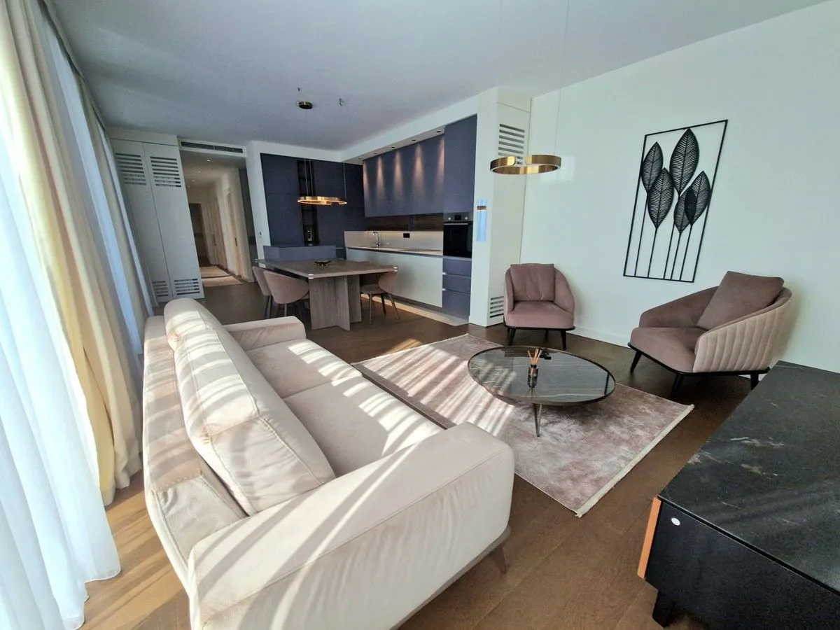 Sale, four bedroom apartment, 139m², Beograd Na Vodi, Beograd