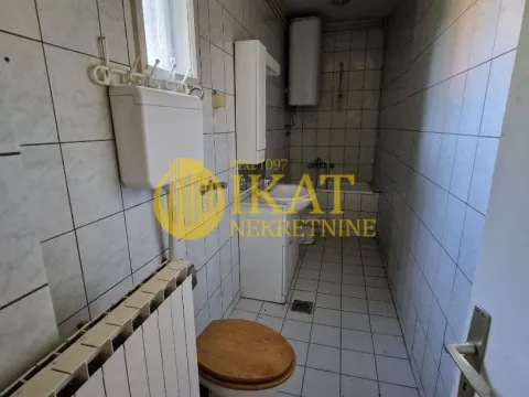 Prodaja, kuća, 221m², Rakovica, Beograd - image 5