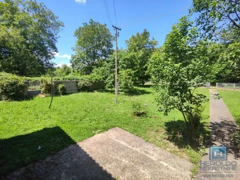 Prodaja, kuća, 100m², Lovci, Jagodina - image 35