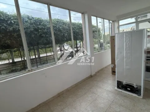 Izdavanje, trosoban stan, 100m², Novo naselje, Novi Sad - image 9