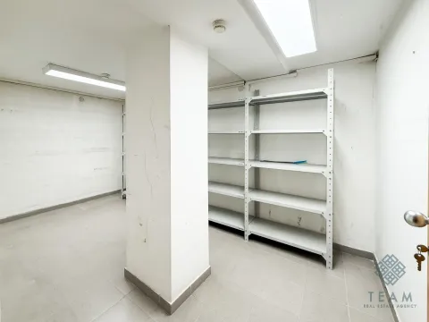 Rent, office space, 200m², Centar, Podgorica - image 11