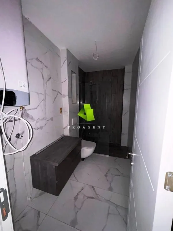 Prodaja, trosoban stan, 113m², Pantelej, Niš