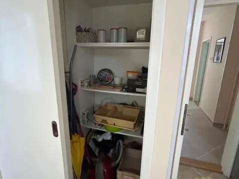 Rent, two bedroom apartment, 68m², Savski Venac, Beograd - image 12