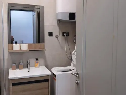 Sale, studio apartment, 27m², Bečići, Budva - image 10