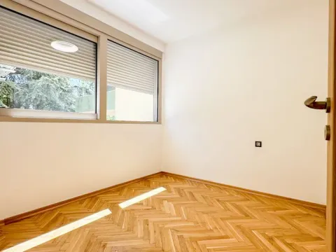 Rent, office space, 106m², Gintaš, Podgorica - image 2