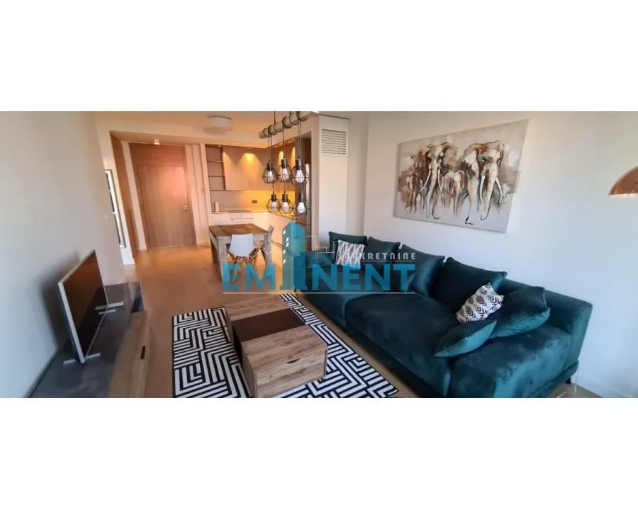 Izdavanje, dvosoban stan, 60m², Savski Venac, Beograd