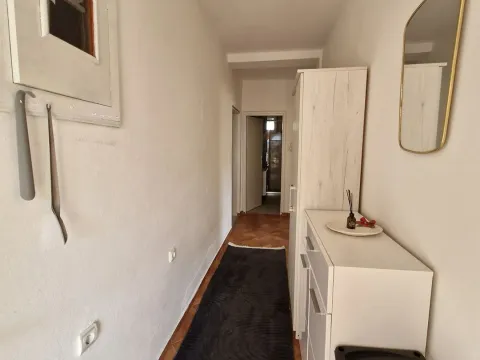 Izdavanje, dvosoban stan, 60m², Polje, Bar - image 2