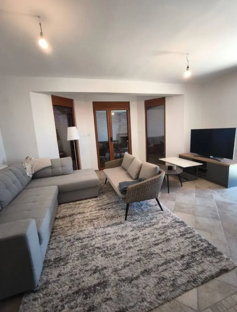Sale, house, 218m², Bečići, Budva