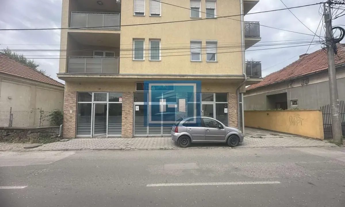Sale, office space, 85m², Centar, Ćuprija