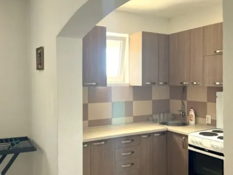 Izdavanje, dvosoban stan, 75m², Bjeliši, Bar - image 4