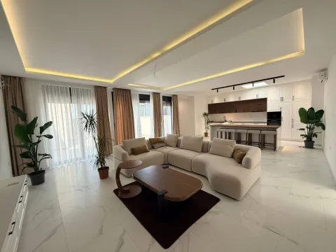 Sale, three bedroom apartment, 196m², Centar, Bar - image 9