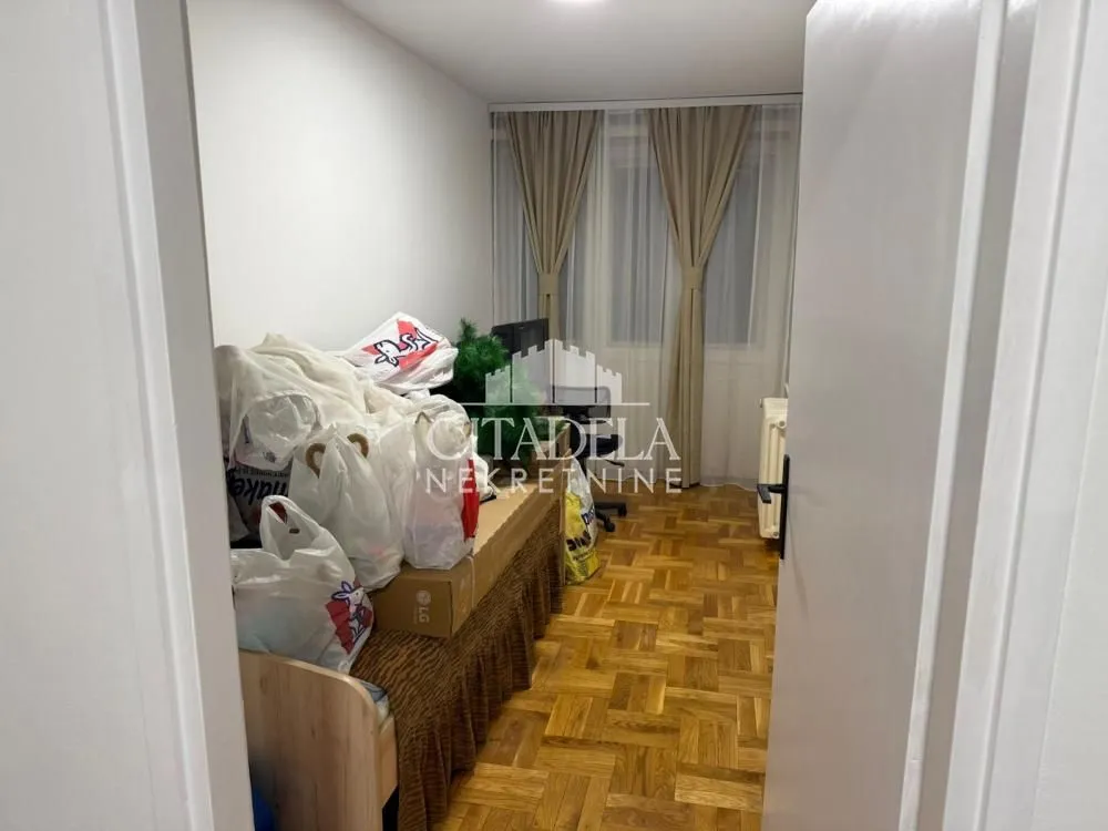 Prodaja, trosoban stan, 71m², Autokomanda, Voždovac Sve Podlokacije
