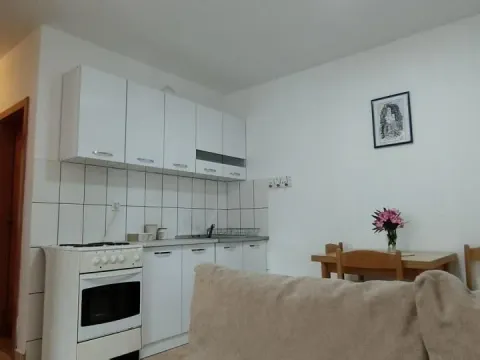 Izdavanje, jednosoban stan, 36m², Budva, Crna Gora - image 8