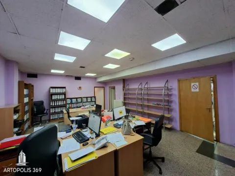 Rent, office space, 170m², Savski Venac, Beograd - image 10