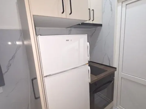 Izdavanje, dvosoban stan, 43m², Centar, Podgorica - image 4