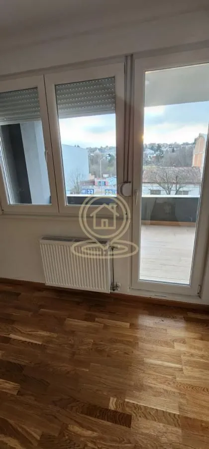 Prodaja, trosoban stan, 67m², Petrovaradin, Novi Sad