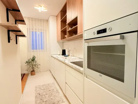 Rent, three bedroom apartment, 94m², Central Point, Podgorica - image 2