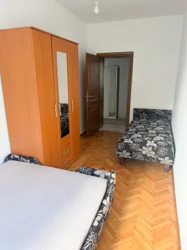 Izdavanje, dvosoban stan, 65m², Centar, Podgorica - image 2