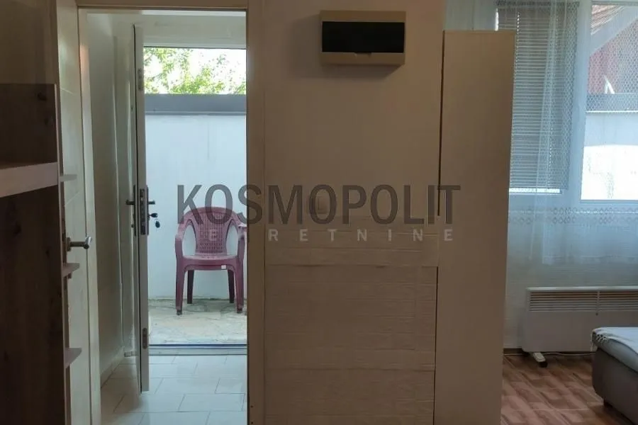 Sale, one bedroom apartment, 27m², Kumodraž Sve Podlokacije, Beograd