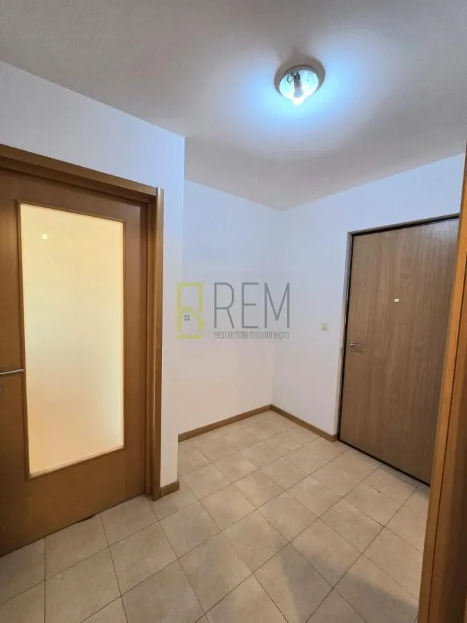 Sale, two bedroom apartment, 64m², Stari Aerodrom, Podgorica