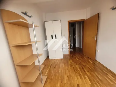Rent, three bedroom apartment, 65m², Sajam, Novi Sad Sve Podlokacije - image 6