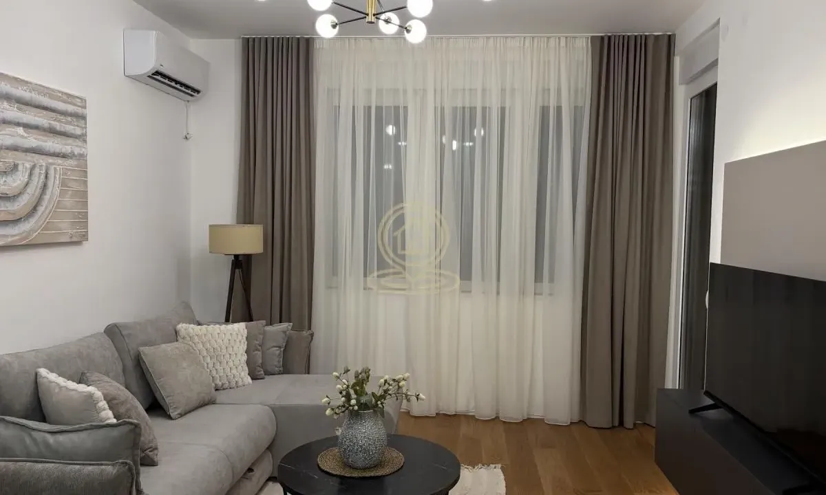 Izdavanje, dvosoban stan, 43m², Grbavica, Novi Sad Sve Podlokacije