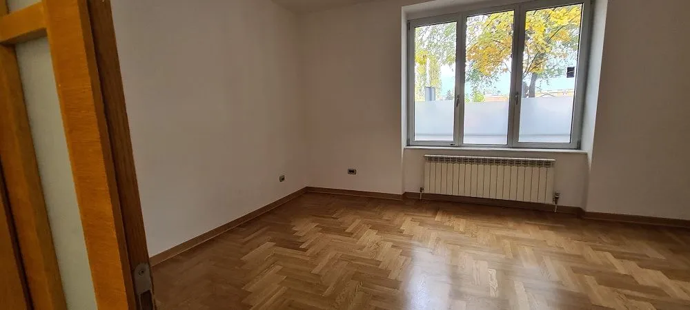 Rent, office space, 390m², Stari Grad, Beograd
