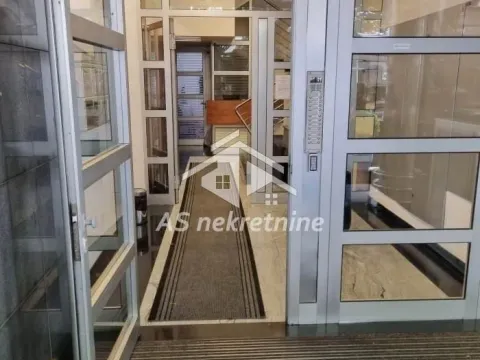 Rent, three bedroom apartment, 120m², Stari Grad, Beograd - image 27