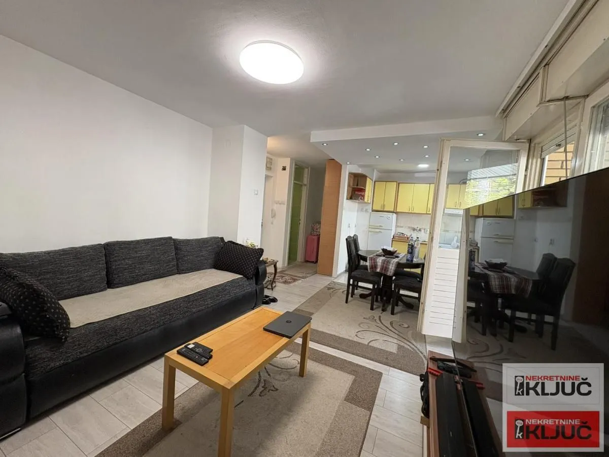 Prodaja, jednosoban stan, 43m², Novo naselje, Novi Sad