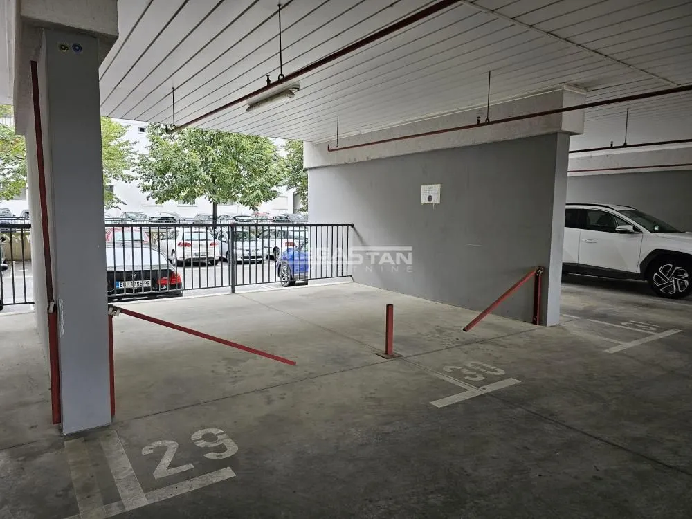 Sale, parking/garage, 13m², Novi Beograd Blok 72, Novi Beograd Sve Podlokacije