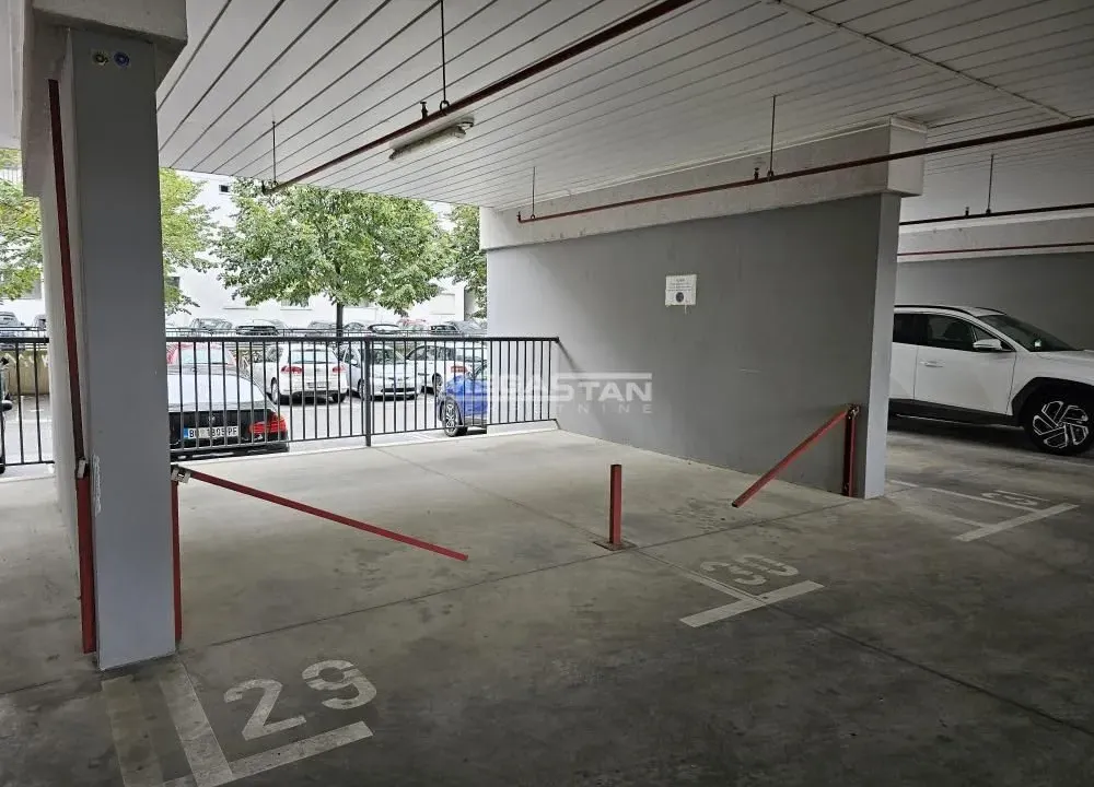 Prodaja, parking/garaža, 13m², Novi Beograd Blok 72, Novi Beograd Sve Podlokacije