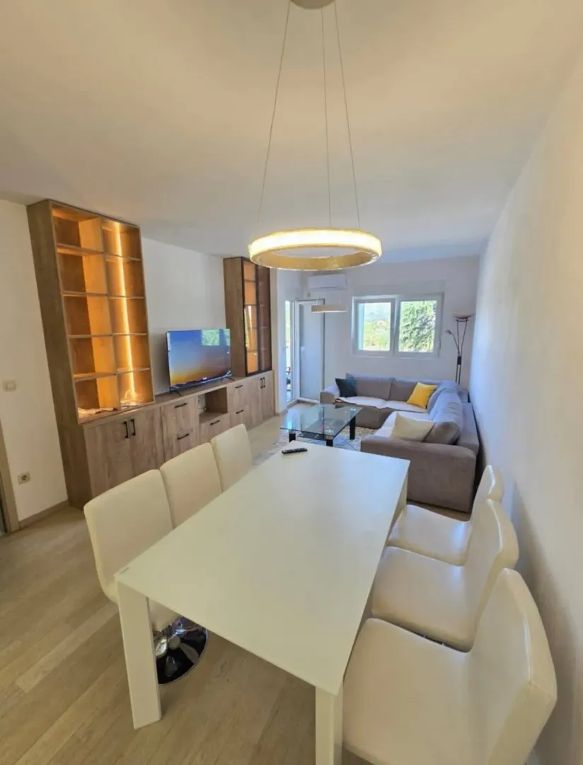 Rent, two bedroom apartment, 70m², City Kvart, Podgorica