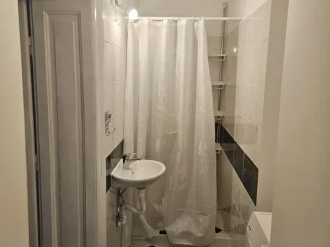 Izdavanje, četvorosoban stan, 120m², Kalenić Pijaca, Vračar Sve Podlokacije - image 6