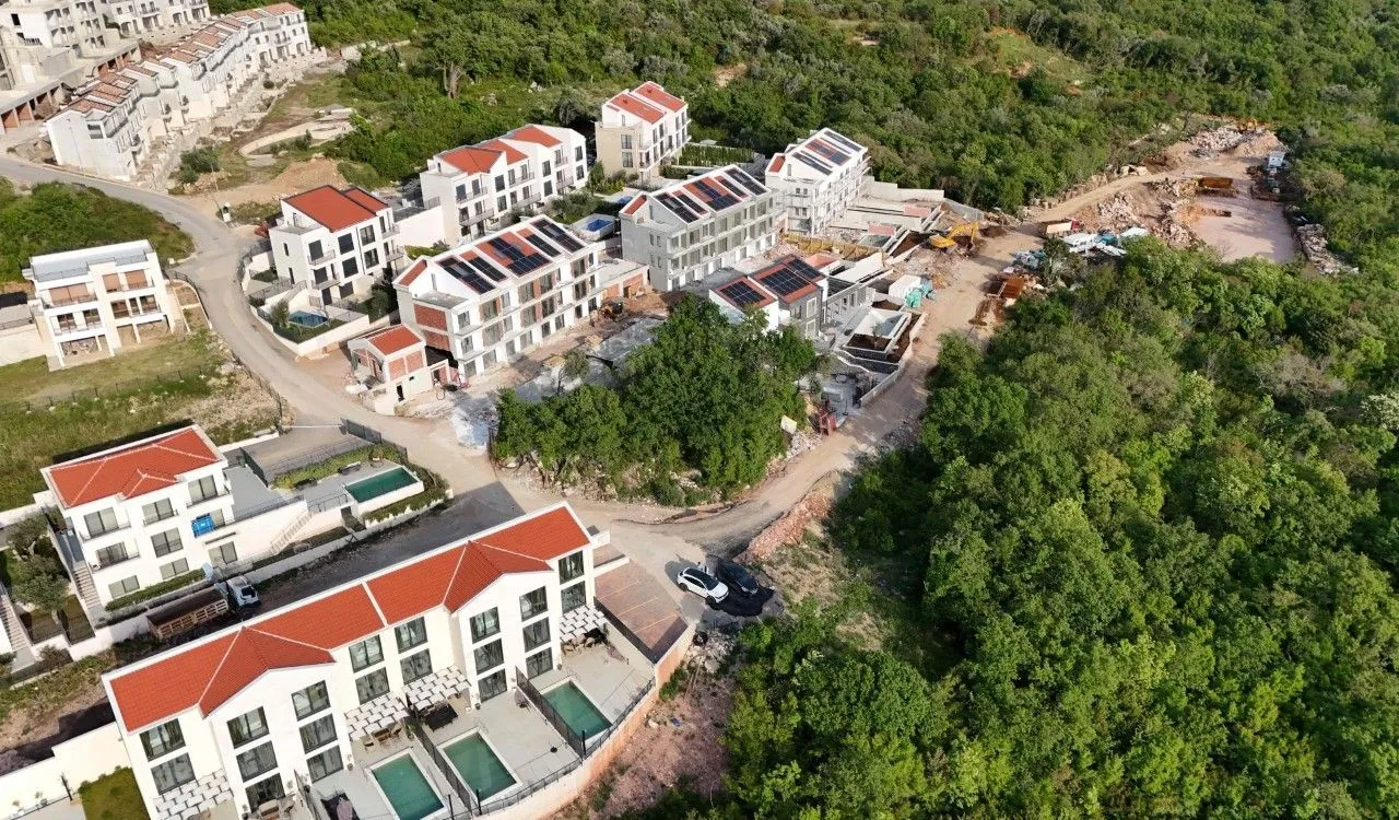 Prodaja, plac, 957m², Reževići, Budva