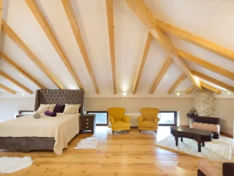 Izdavanje, kuća, 497m², Prčanj, Kotor - image 28