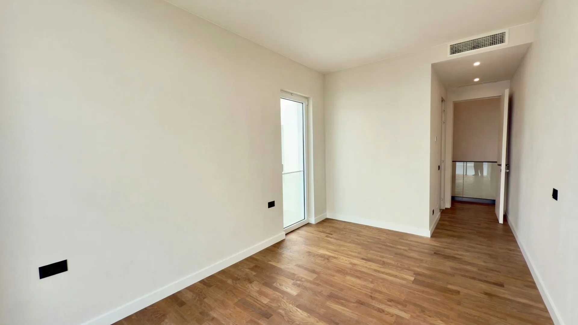 Prodaja, dvosoban stan, 119m², Krašići, Tivat