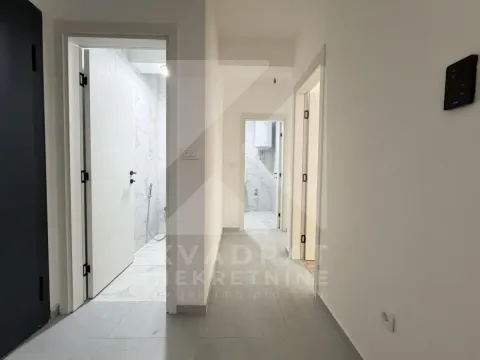 Rent, two bedroom apartment, 66m², Stari Aerodrom, Podgorica - image 5