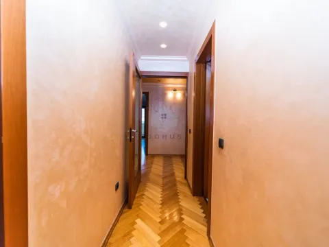 Prodaja, četvorosoban stan, 355m², Preko Morače, Podgorica - image 21