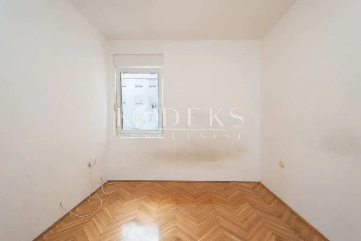 Izdavanje, dvosoban stan, 66m², Blok 9, Podgorica