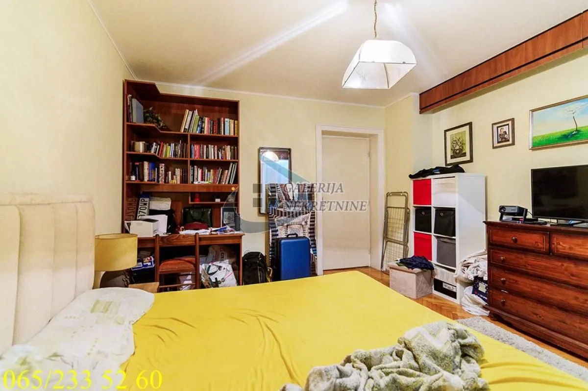 Prodaja, dvosoban stan, 62m², Vračar Sve Podlokacije, Beograd