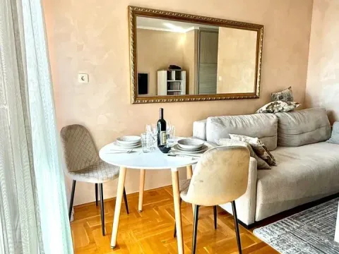 Izdavanje, stan, 30m², Tuški Put, Podgorica - image 5