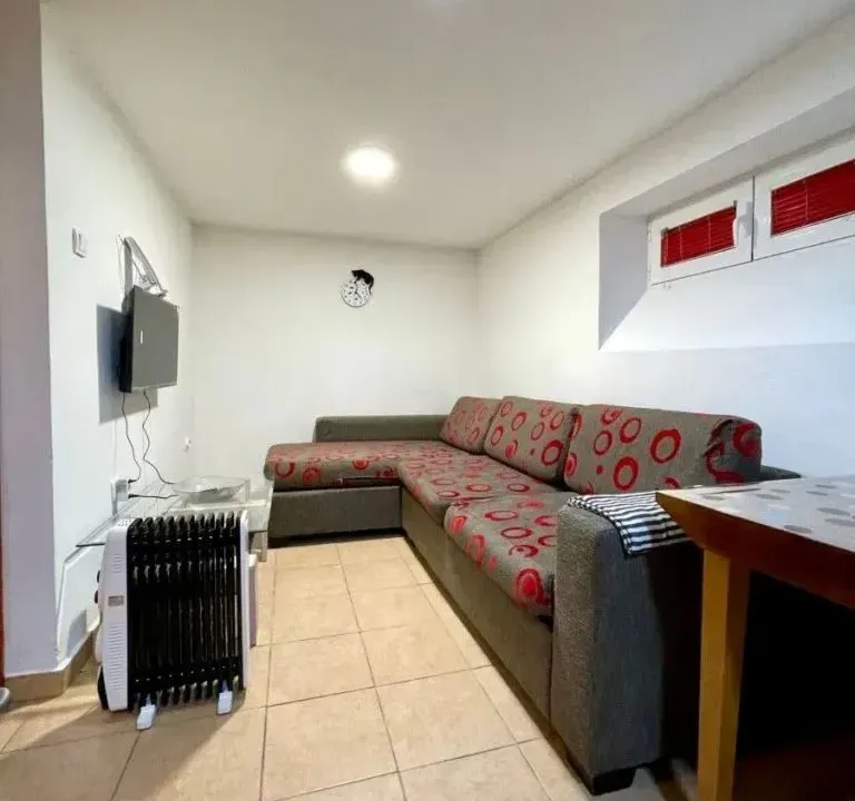 Prodaja, jednosoban stan, 17m², Centar, Podgorica