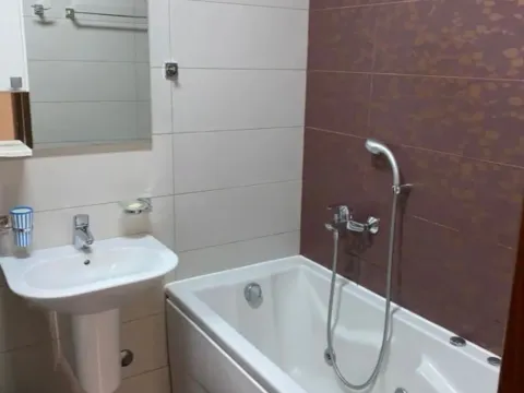 Izdavanje, jednosoban stan, 49m², 1 maj, Podgorica - image 6