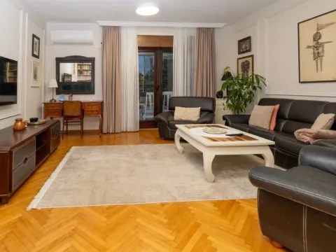 Izdavanje, trosoban stan, 145m², Momišići, Podgorica - image 3