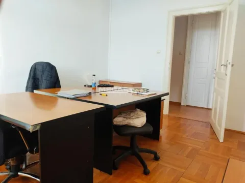 Izdavanje, trosoban stan, 90m², Stari Grad, Beograd - image 3