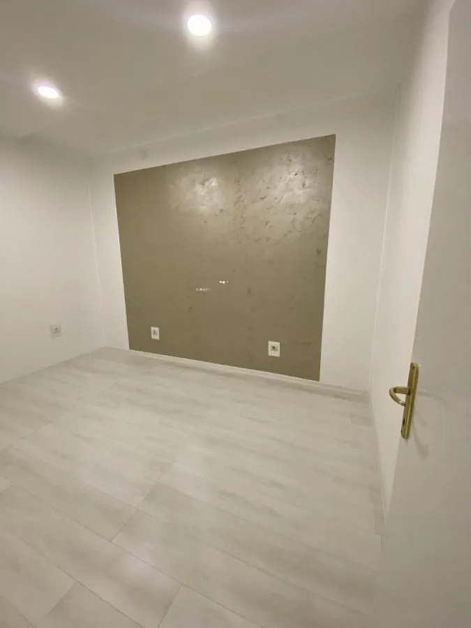 Prodaja, trosoban stan, 64m², Kikinda, Srbija