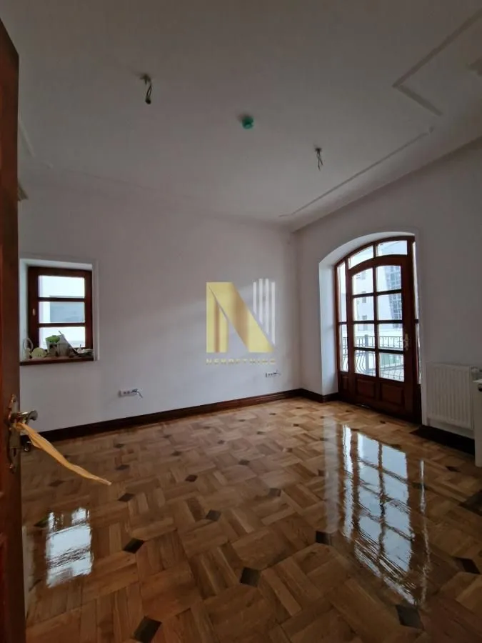 Rent, office space, 950m², Adamovićevo Naselje, Novi Sad Sve Podlokacije