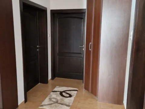 Izdavanje, dvosoban stan, 115m², Tološi, Podgorica - image 5