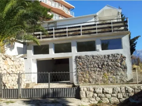 Sale, house, 170m², Šušanj, Bar